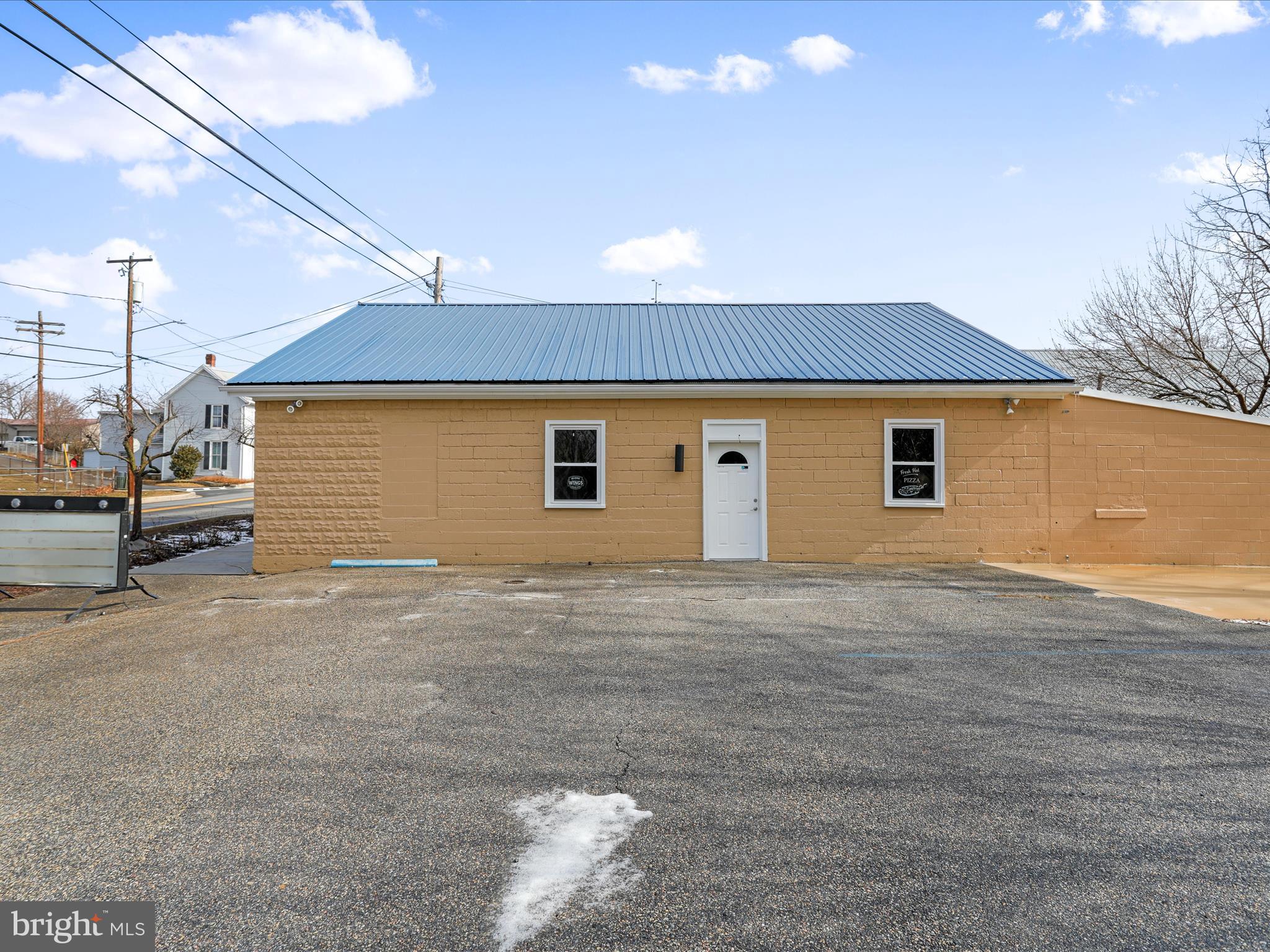 CLEAR SPRING - Commercial Sale