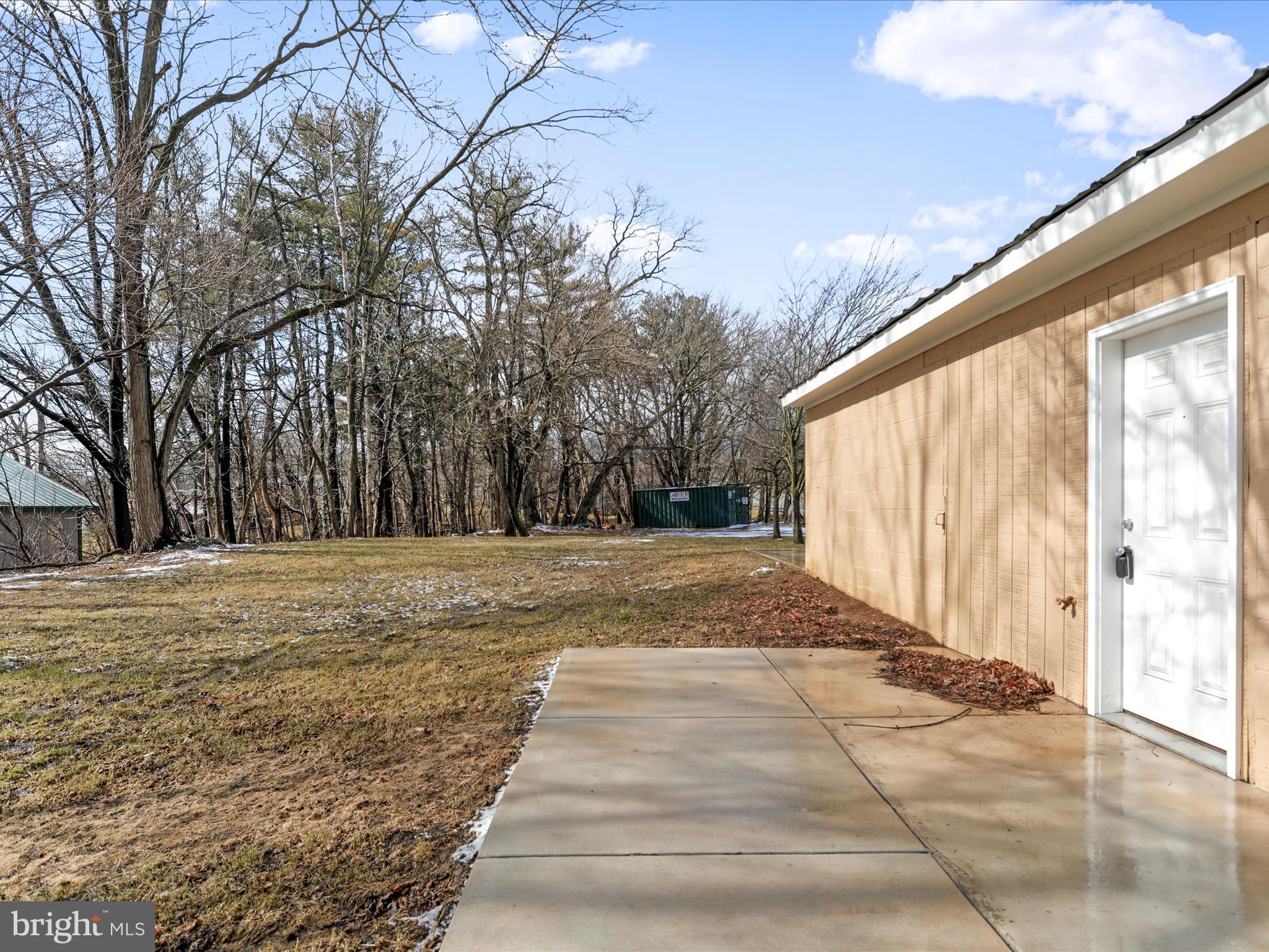 CLEAR SPRING - Commercial Sale