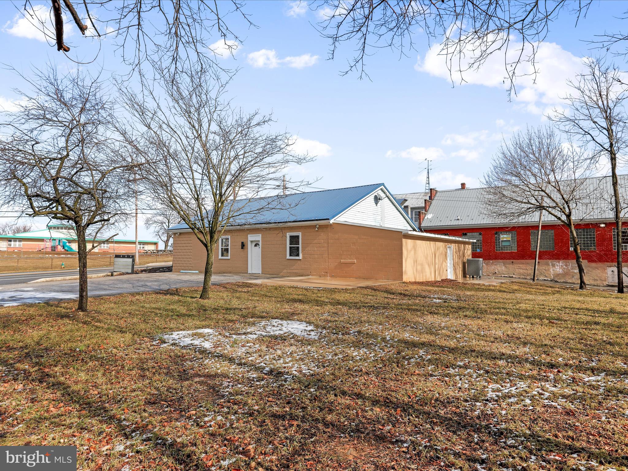 CLEAR SPRING - Commercial Sale