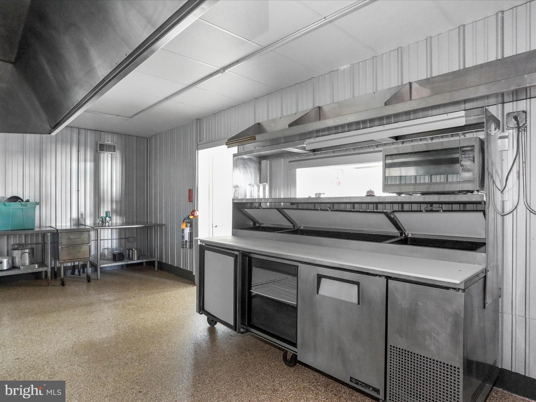 CLEAR SPRING - Commercial Sale