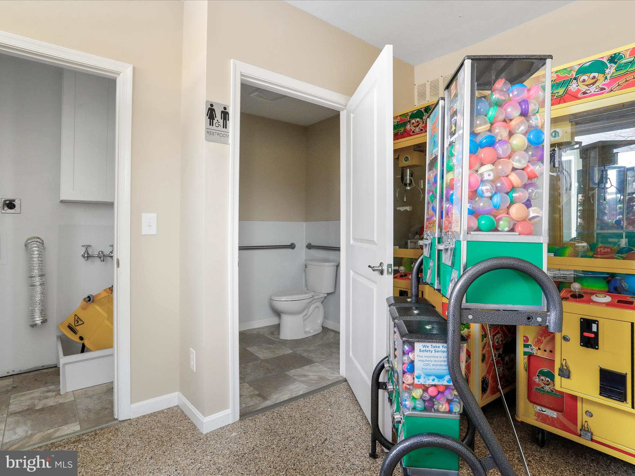 CLEAR SPRING - Commercial Sale