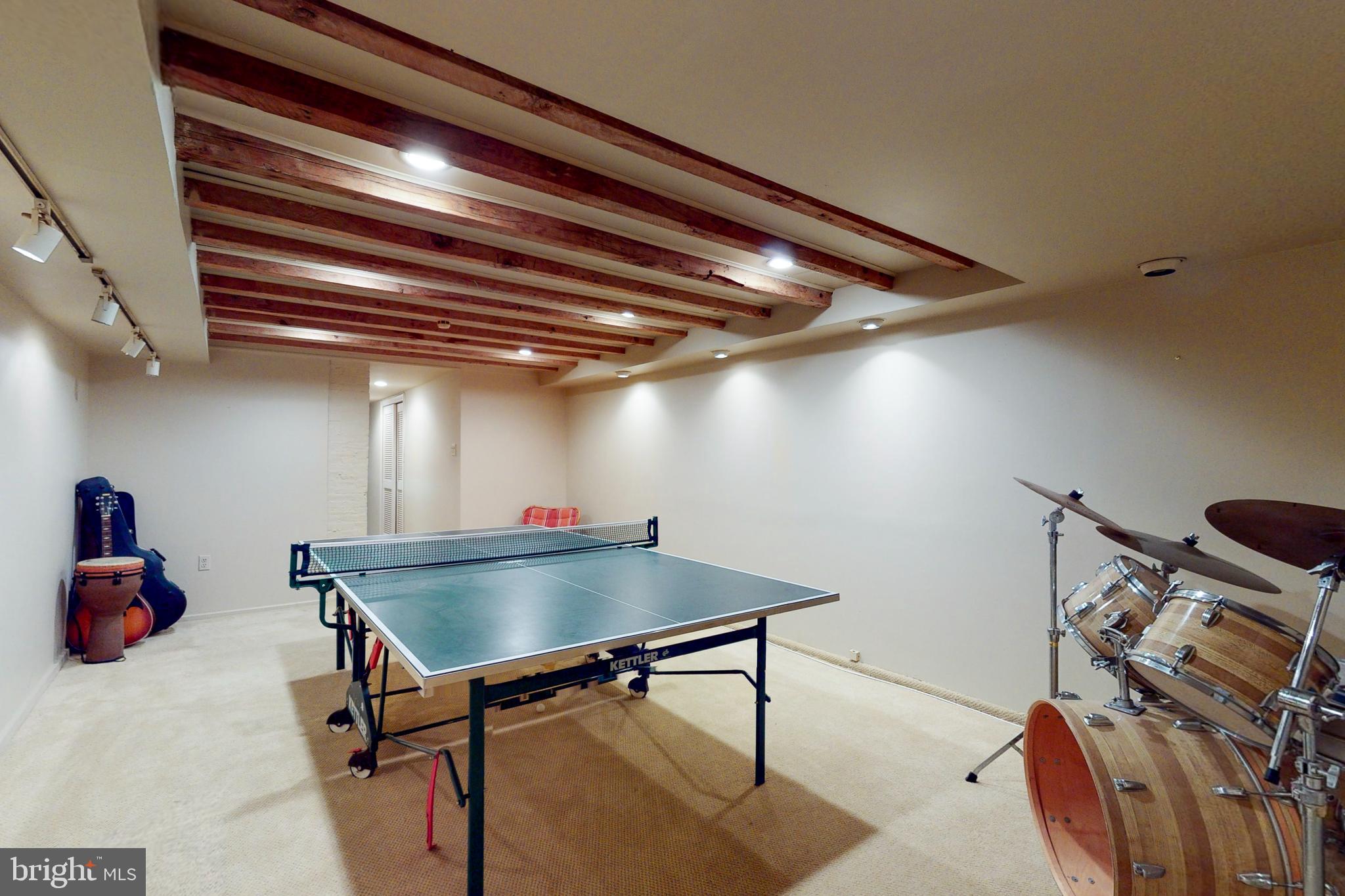 FITLER SQUARE - Residential Income