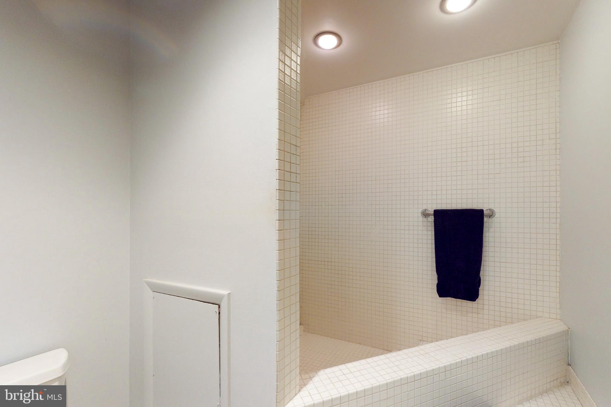 FITLER SQUARE - Residential Income