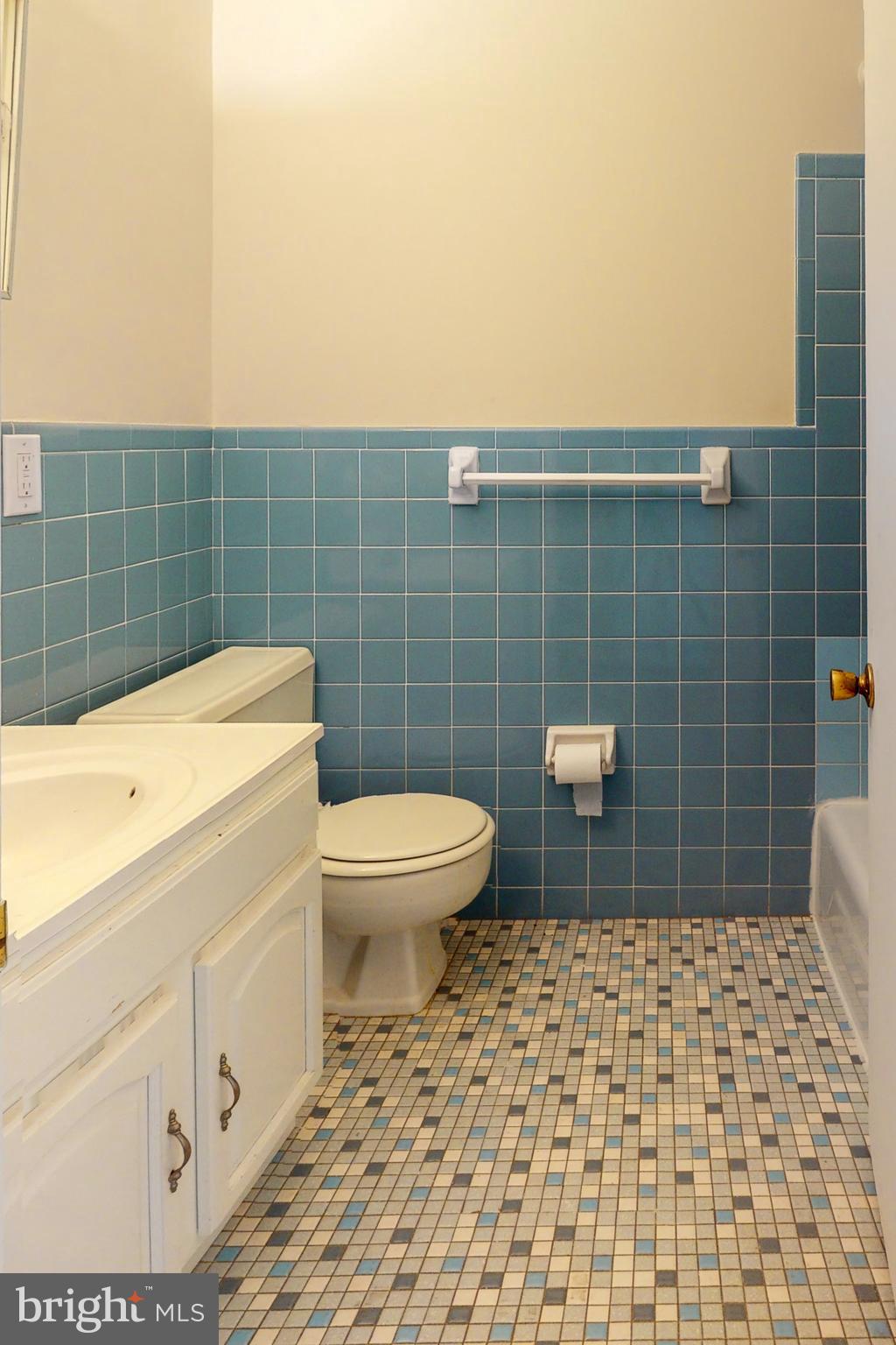 FITLER SQUARE - Residential Income