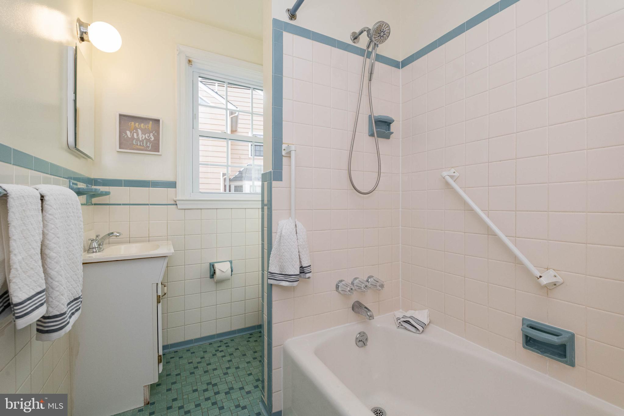 STONELEIGH - Residential