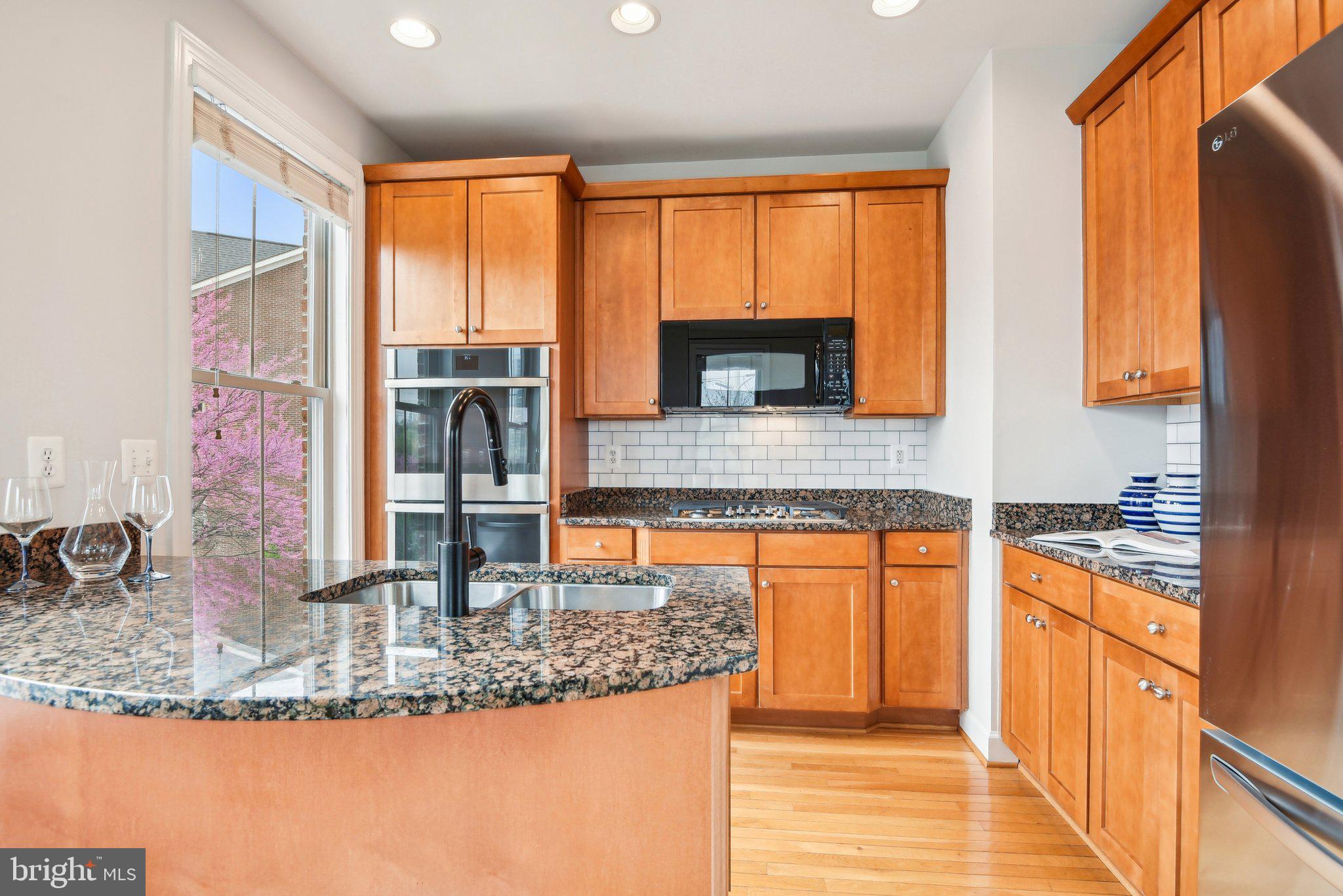 SHIRLINGTON CREST - Residential
