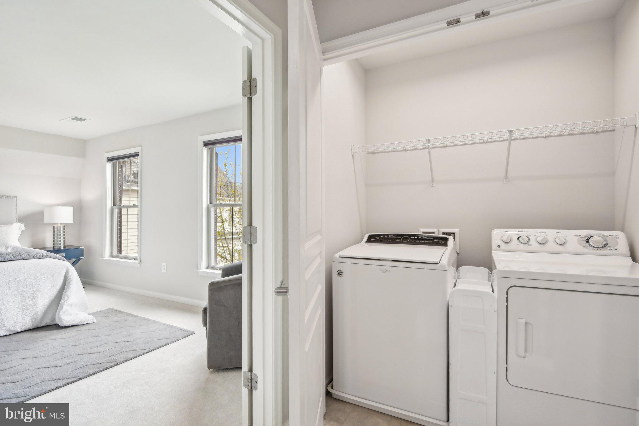 SHIRLINGTON CREST - Residential