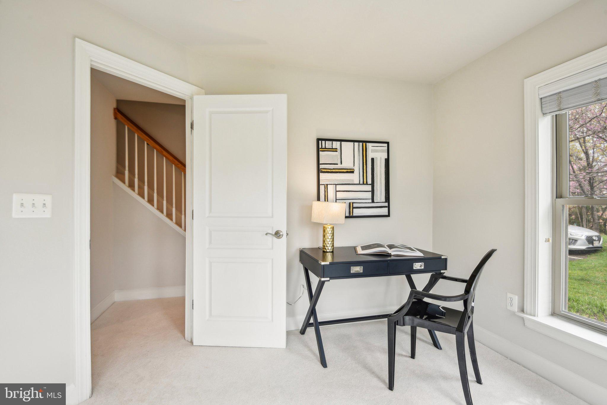 SHIRLINGTON CREST - Residential
