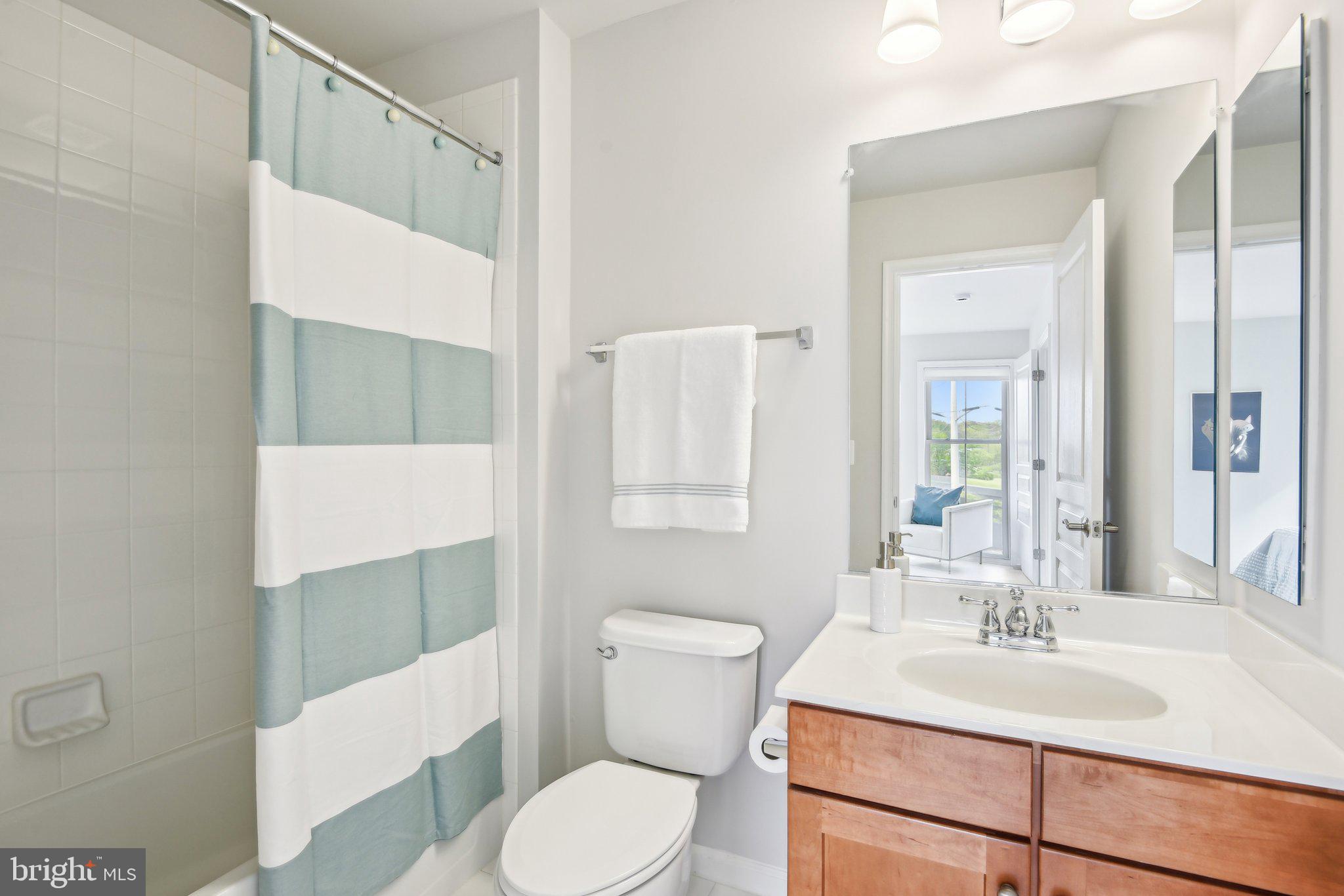 SHIRLINGTON CREST - Residential