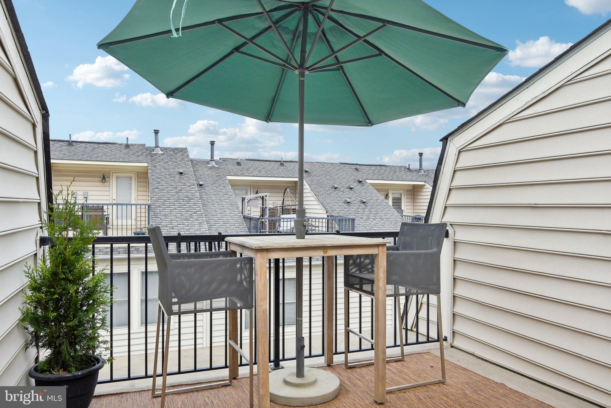 SHIRLINGTON CREST - Residential