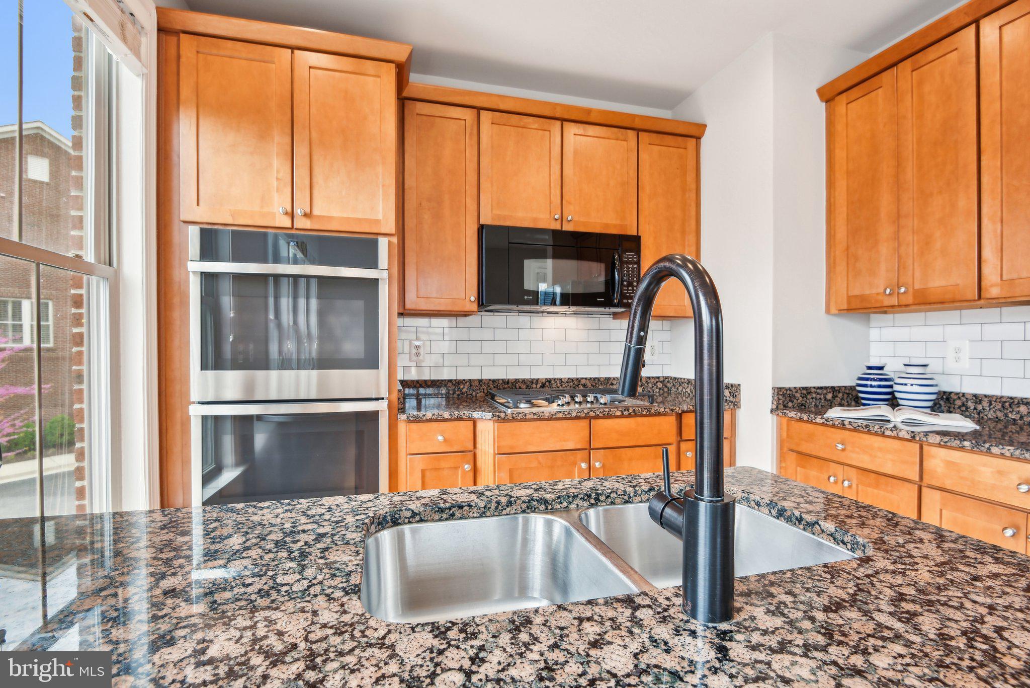 SHIRLINGTON CREST - Residential