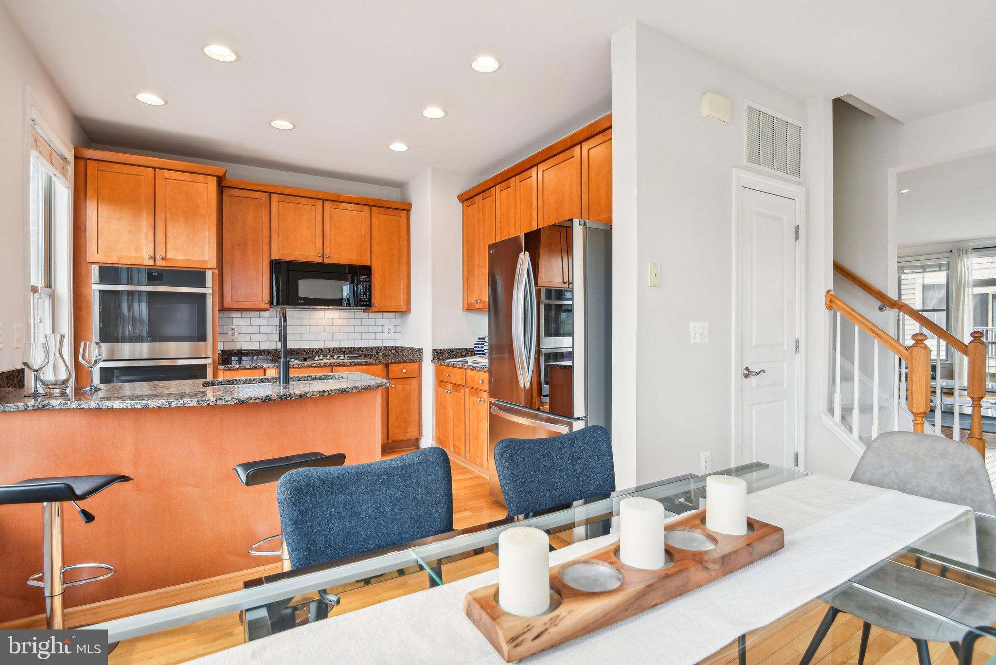 SHIRLINGTON CREST - Residential