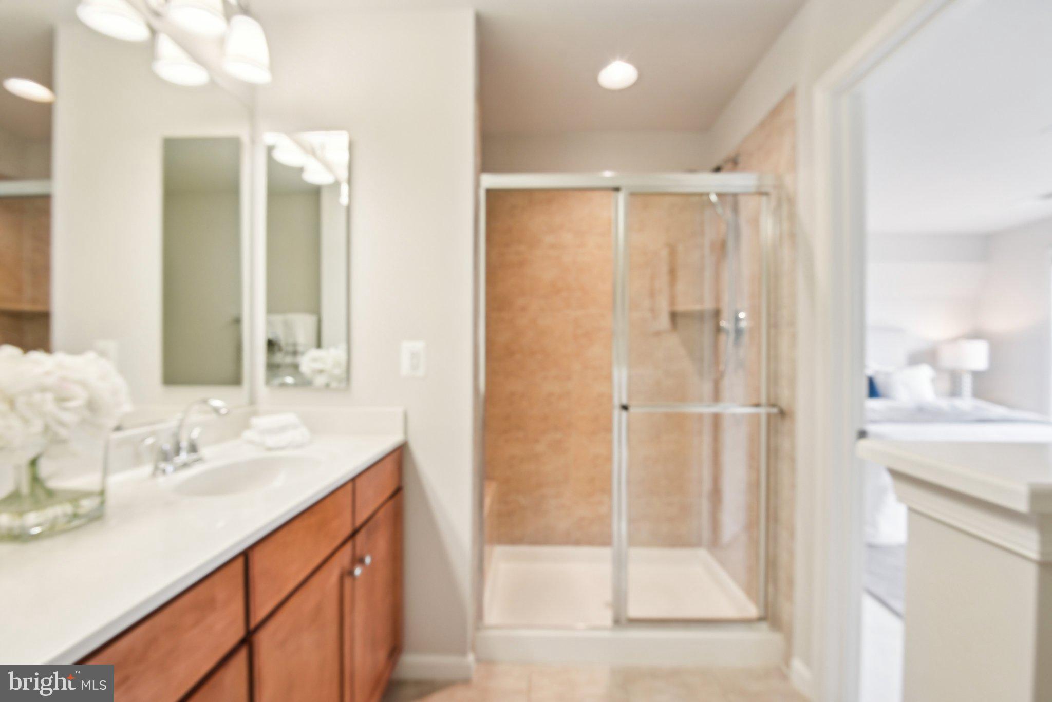 SHIRLINGTON CREST - Residential