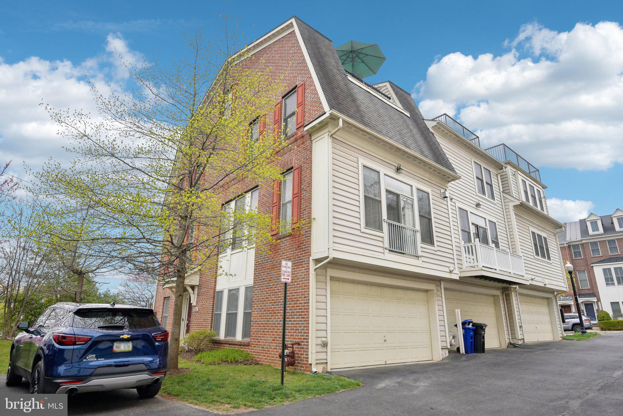 SHIRLINGTON CREST - Residential