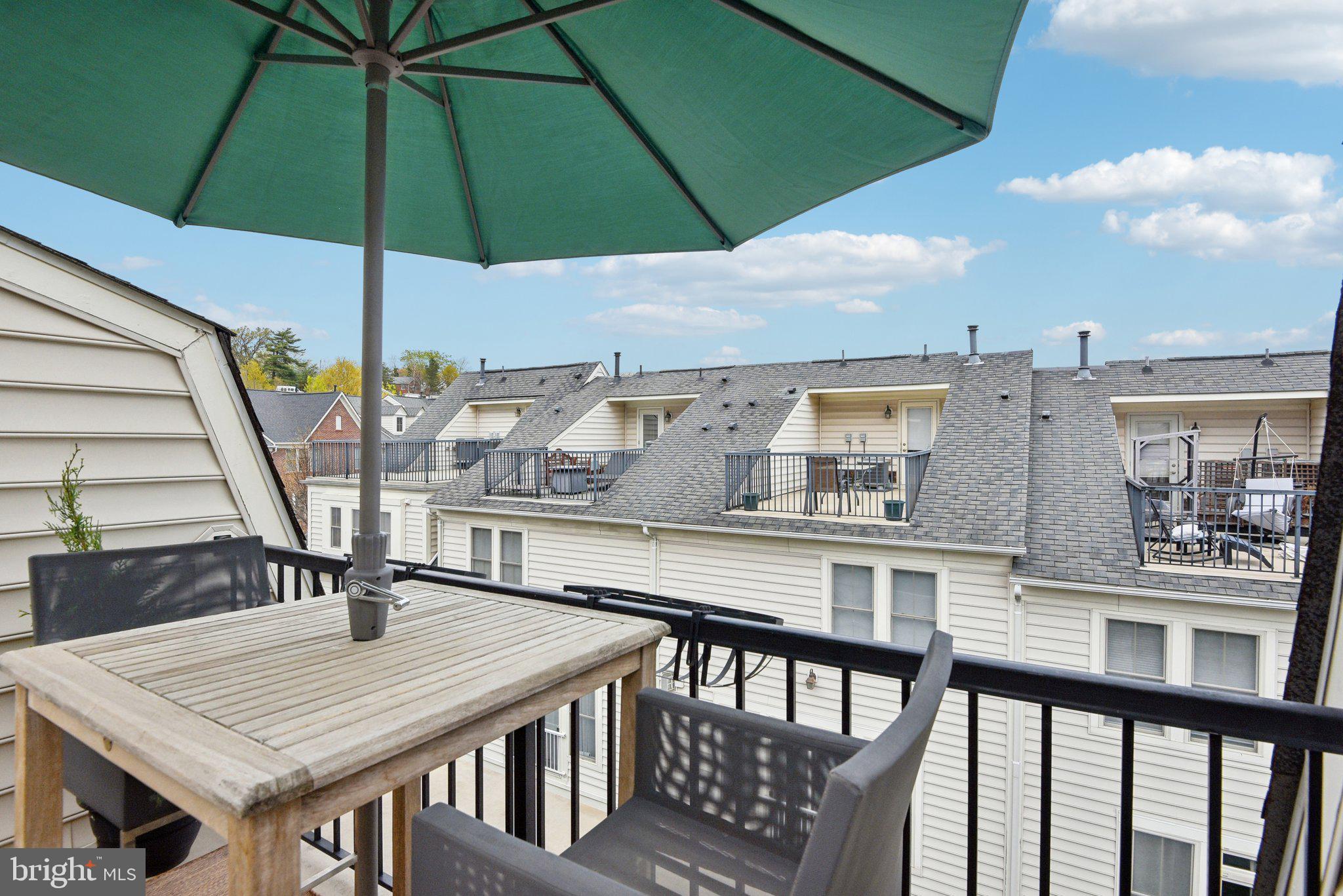 SHIRLINGTON CREST - Residential