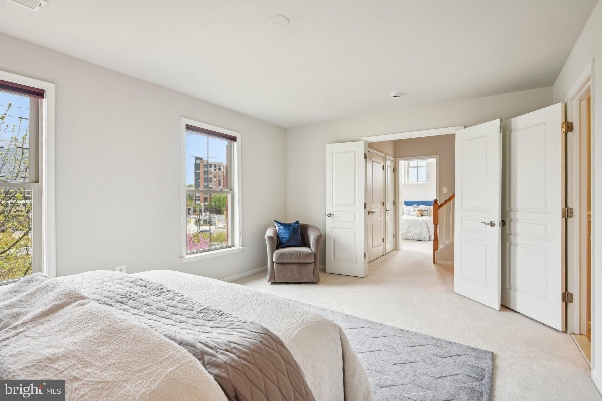 SHIRLINGTON CREST - Residential