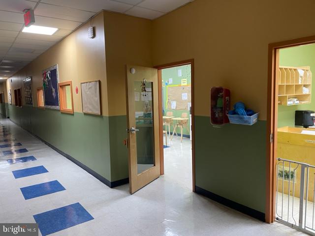 PHILADELPHIA (NORTH) - Commercial Lease