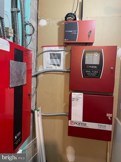 PHILADELPHIA (NORTH) - Commercial Lease