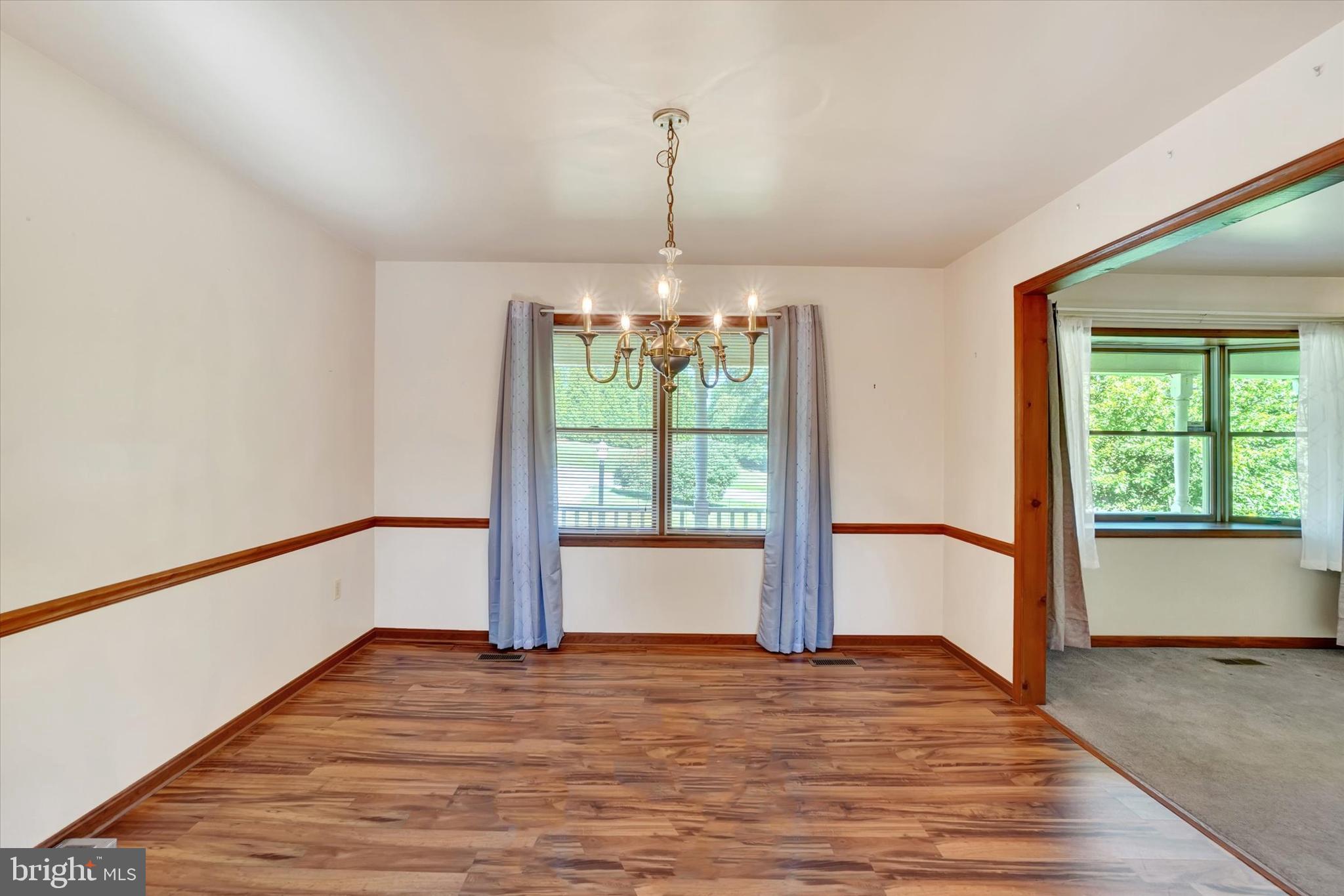 3594 APPLE COURT