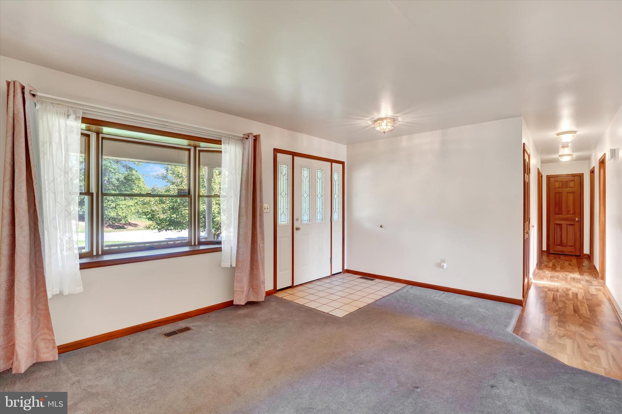 3594 APPLE COURT