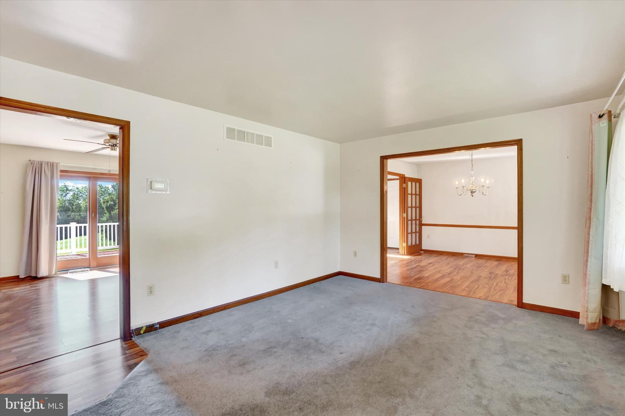3594 APPLE COURT