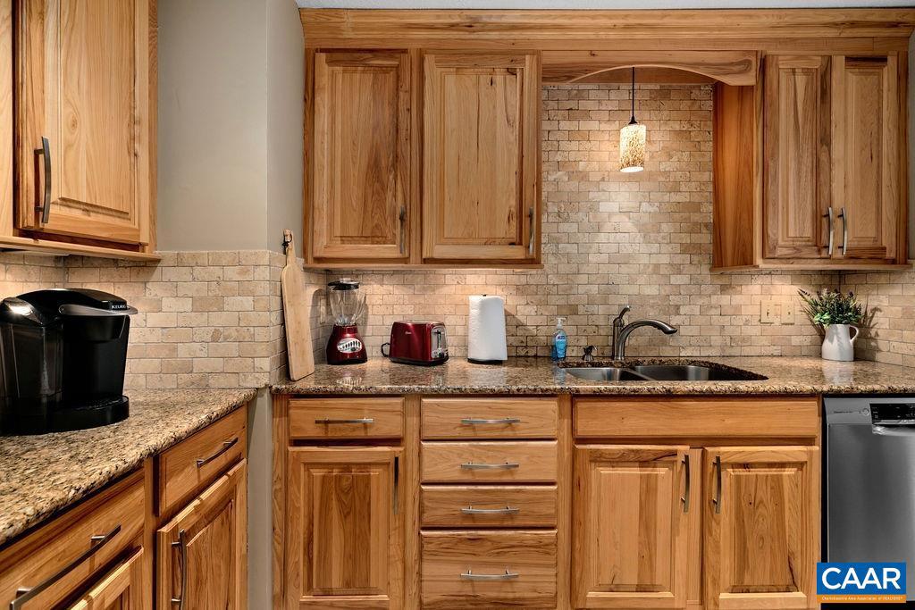 WINTERGREEN RESORT - Residential