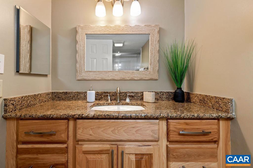 WINTERGREEN RESORT - Residential