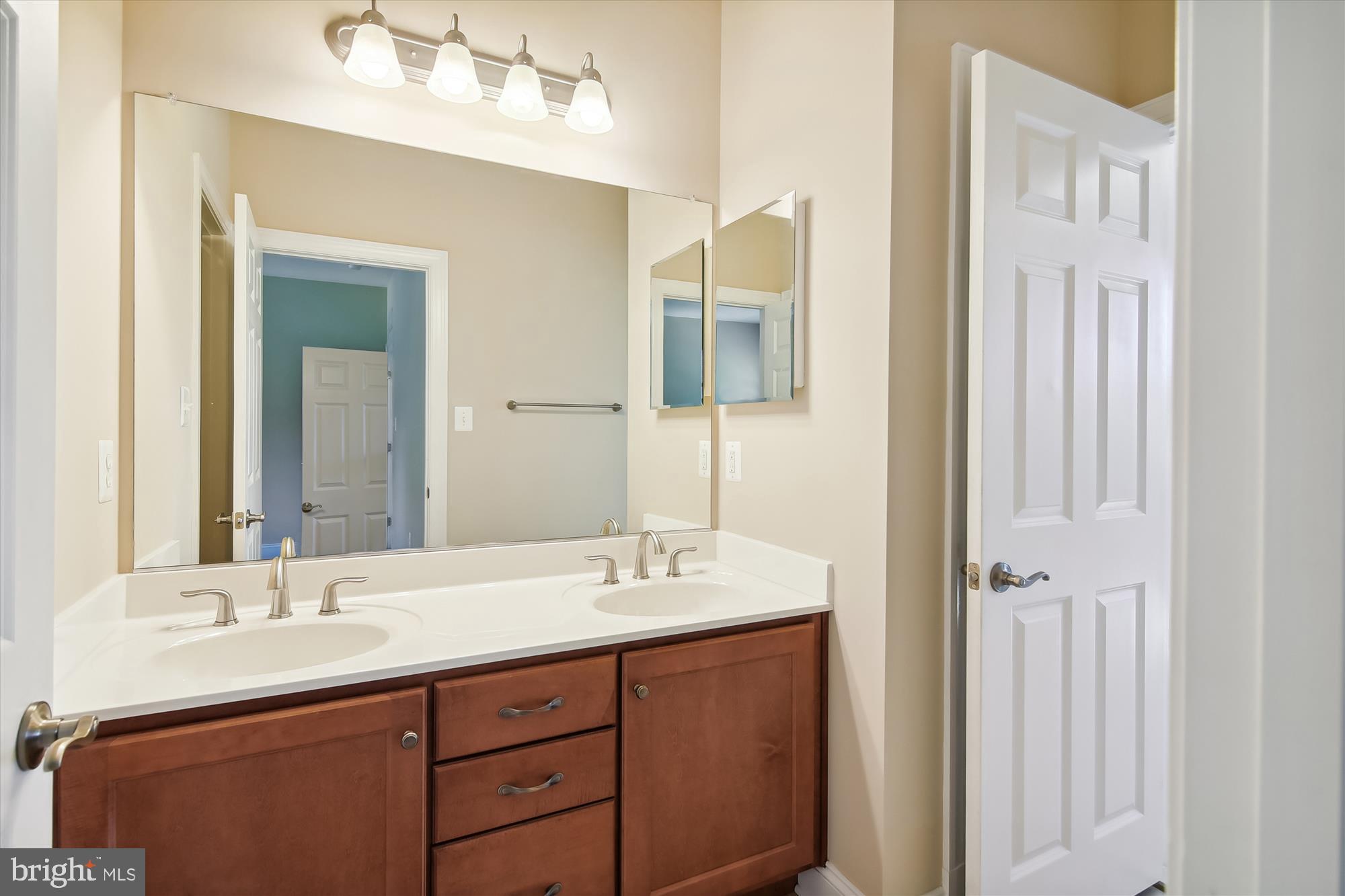 DUCKETT FARM - Residential