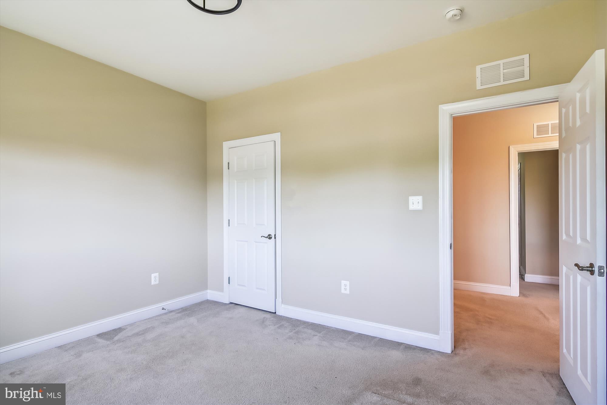 DUCKETT FARM - Residential