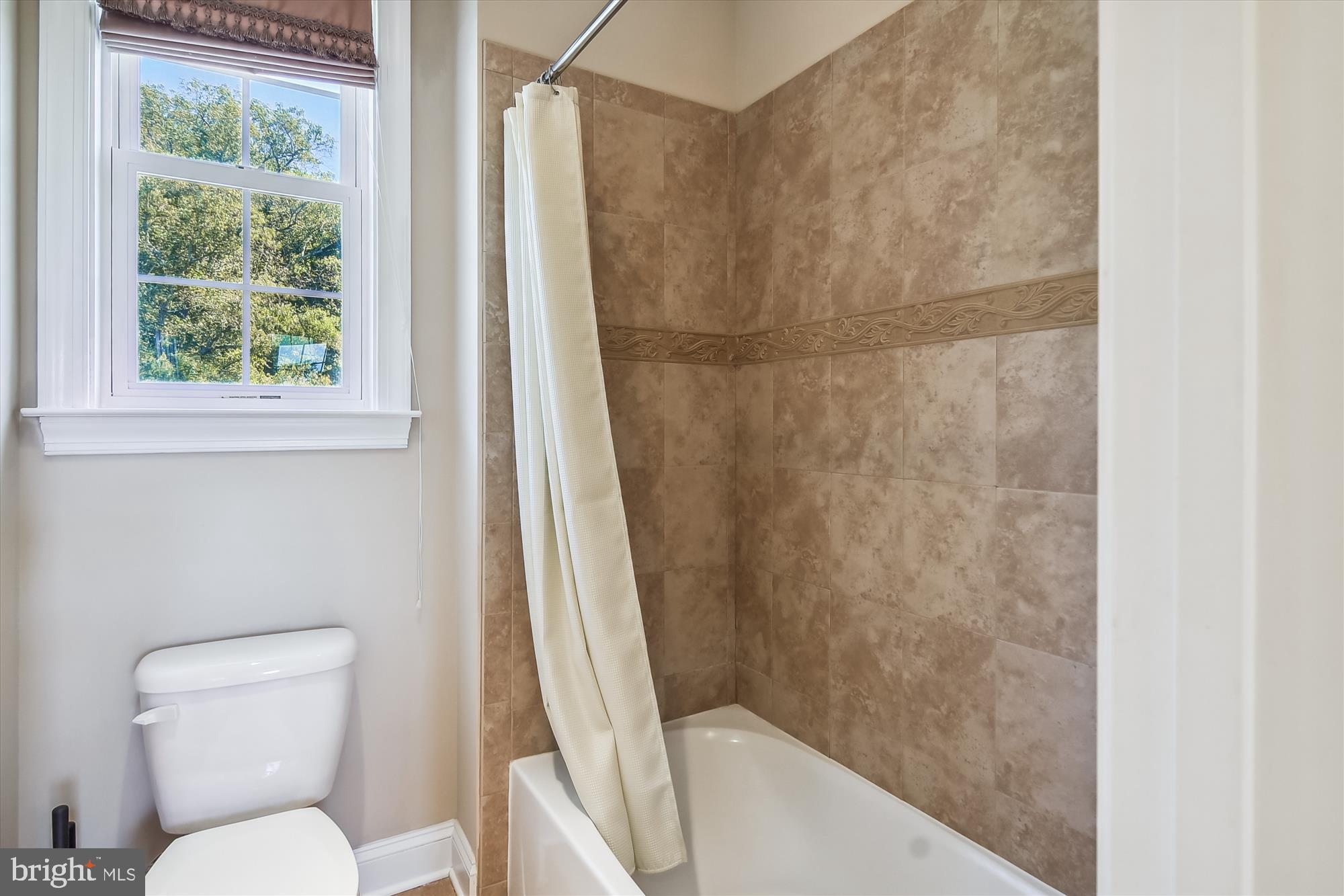 DUCKETT FARM - Residential