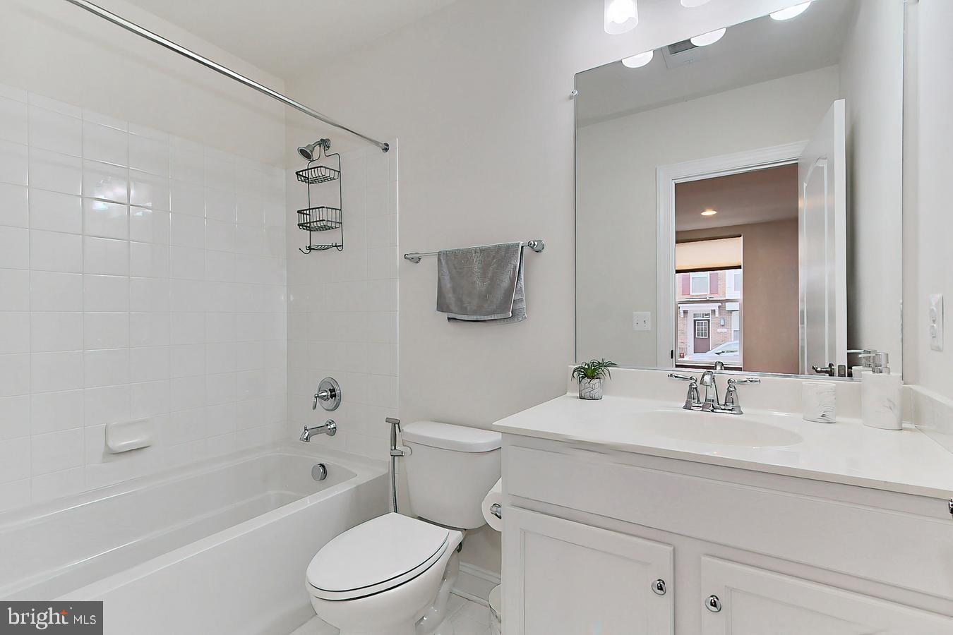 HALL ROAD PROPERTY (HALL - Residential