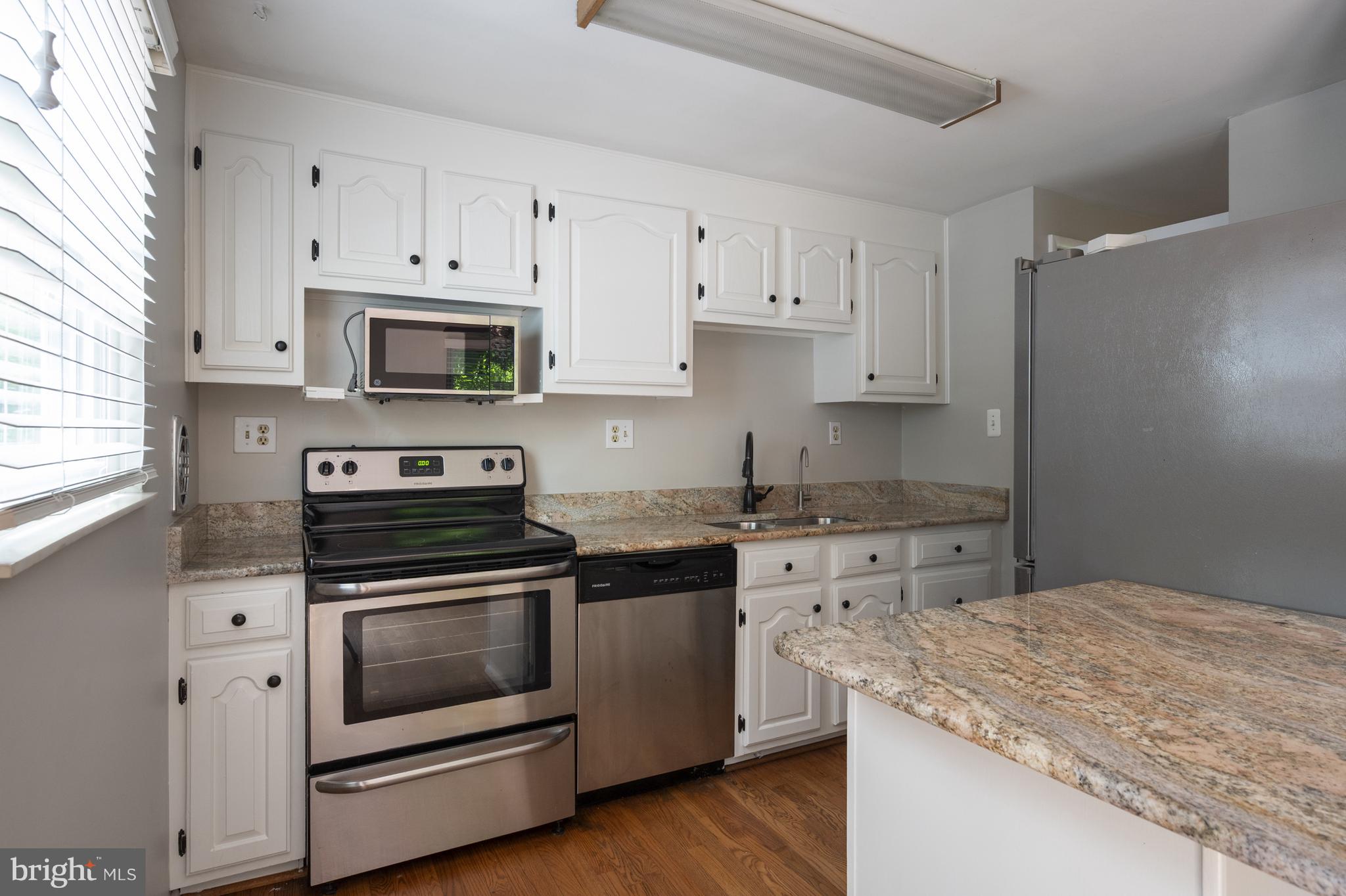 HUNTERS CREEK - Residential