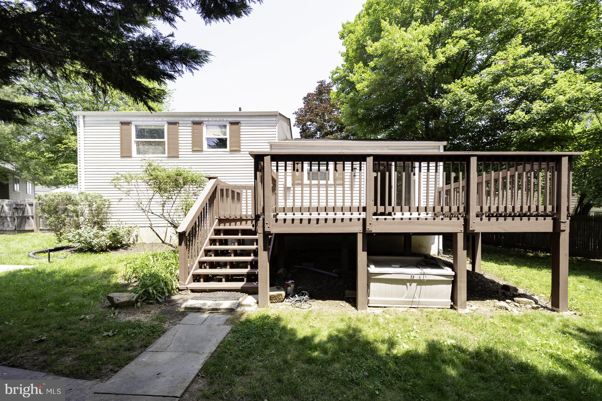 HUNTERS CREEK - Residential