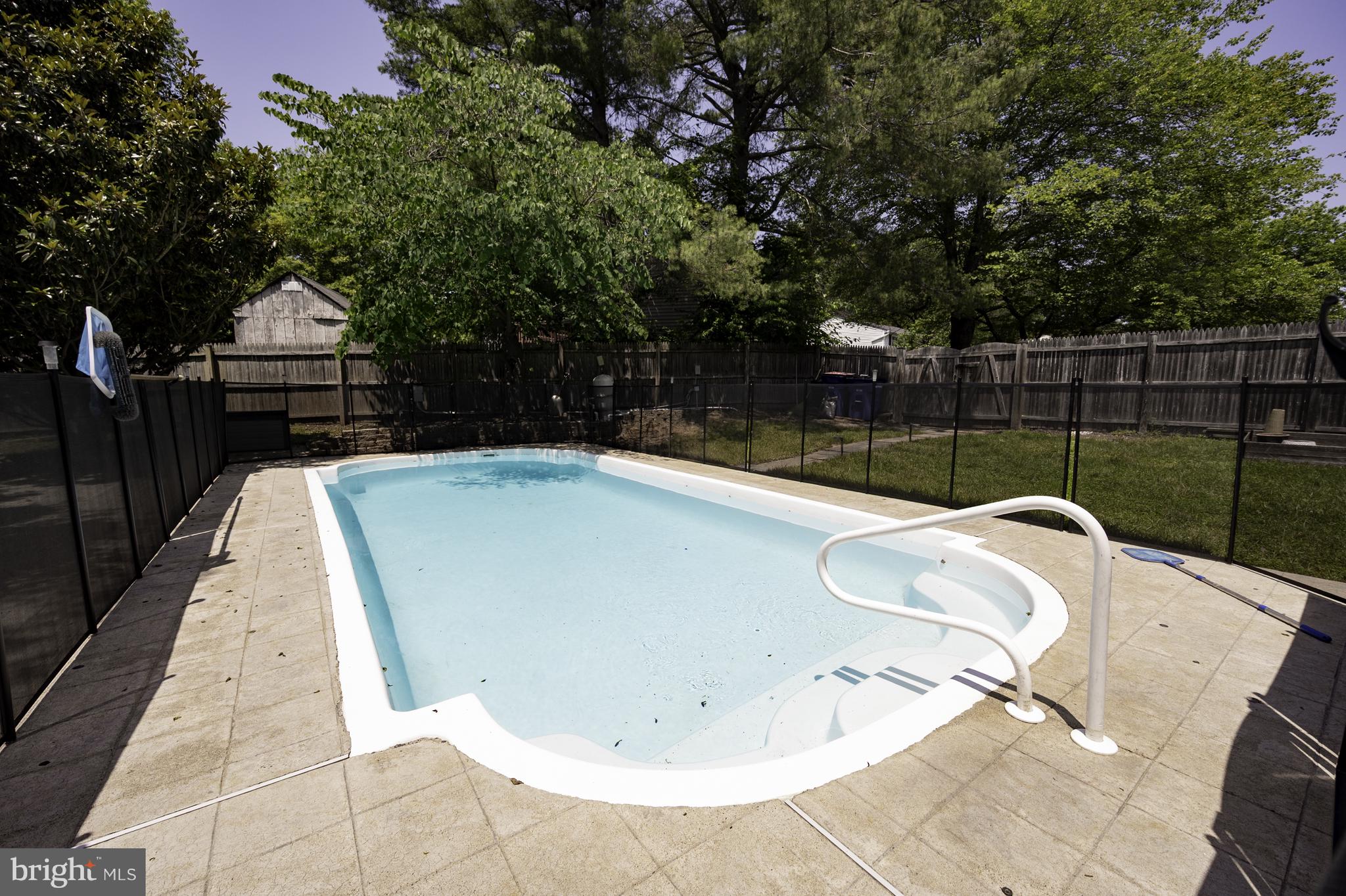 HUNTERS CREEK - Residential