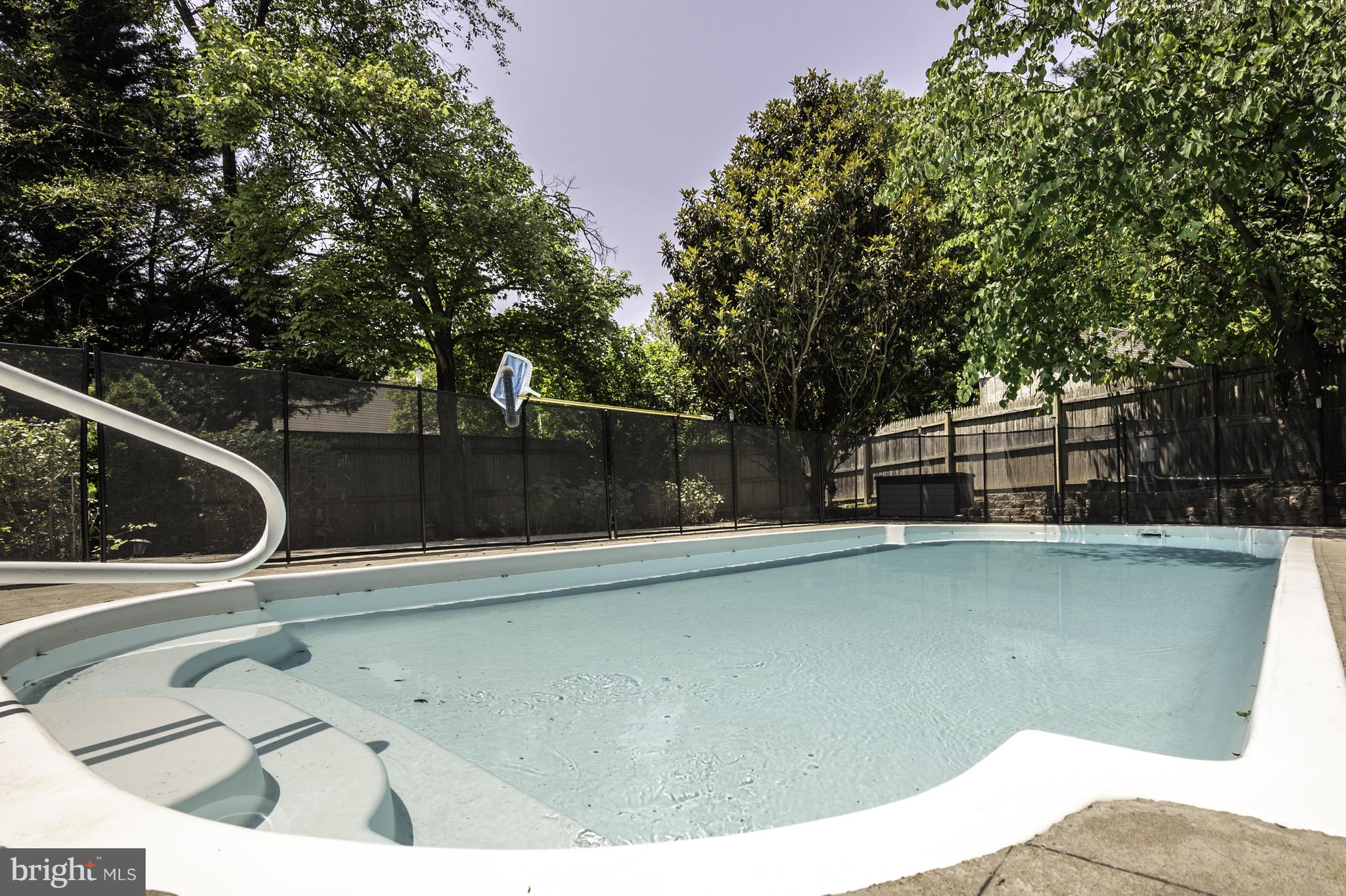 HUNTERS CREEK - Residential