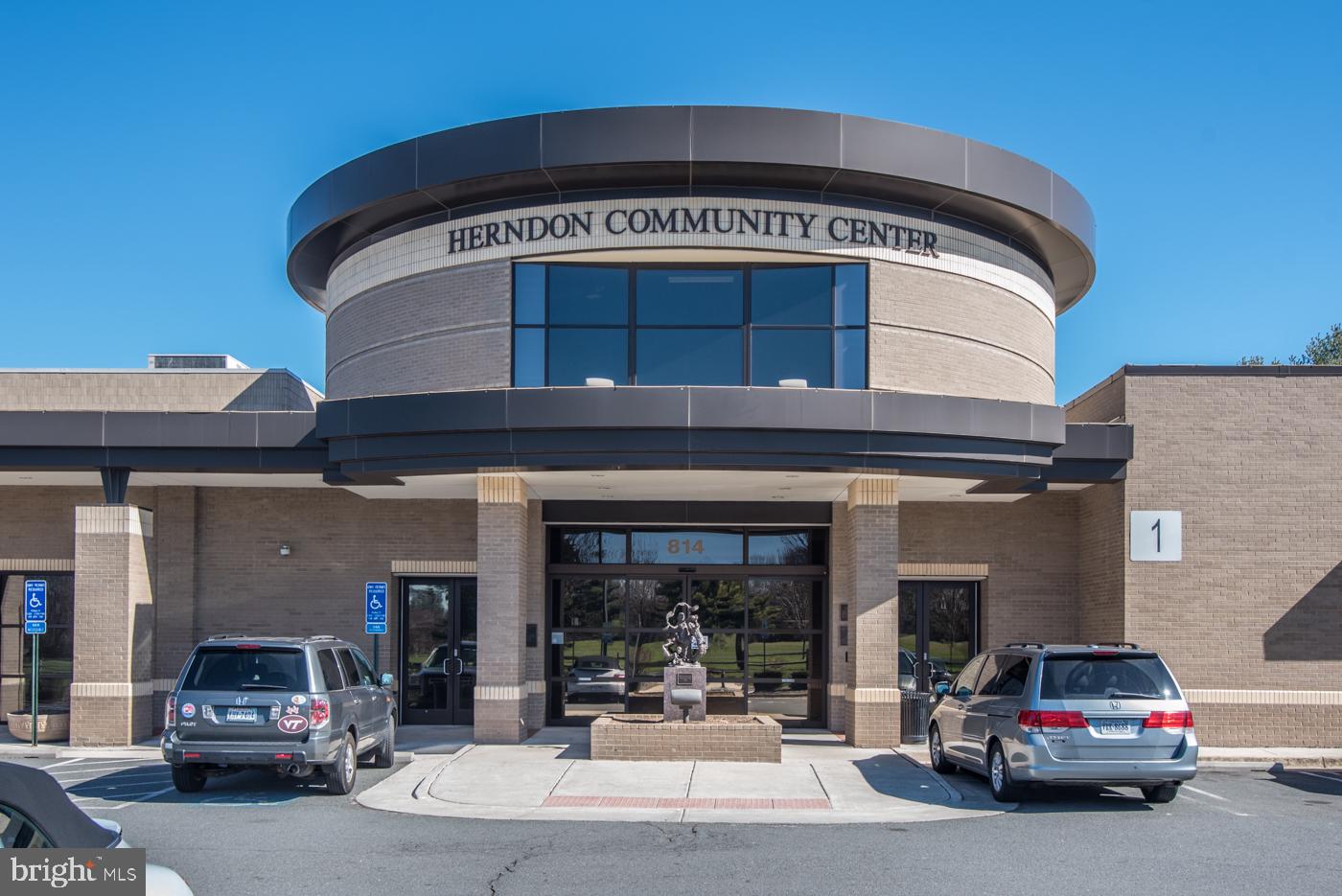 HUNTERS CREEK - Residential