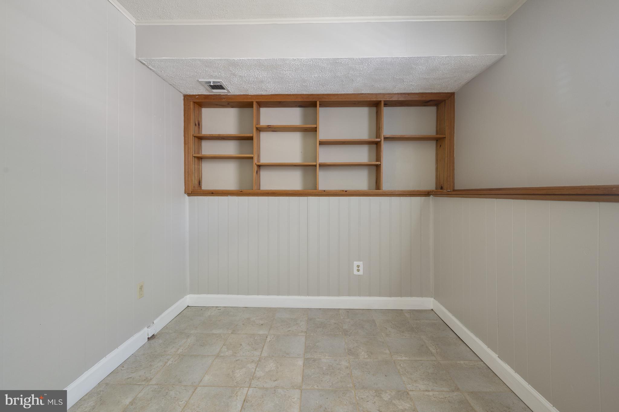 HUNTERS CREEK - Residential