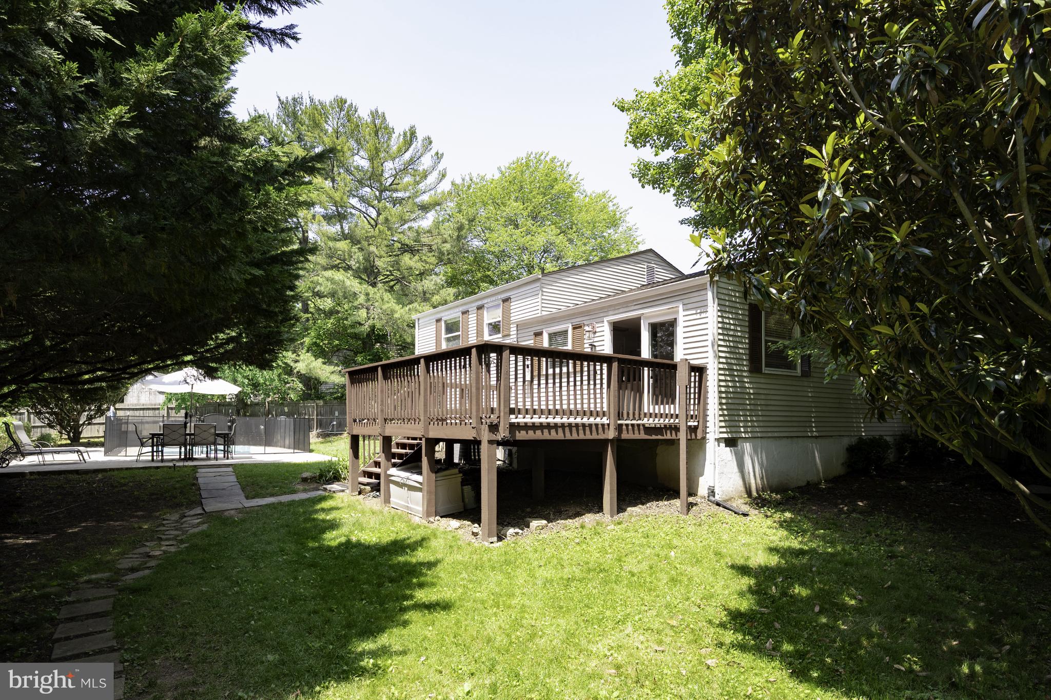 HUNTERS CREEK - Residential