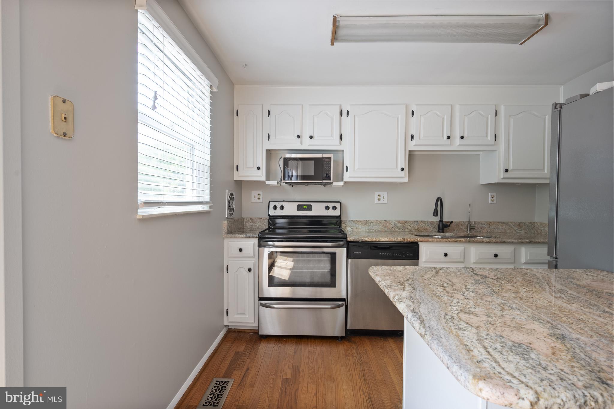 HUNTERS CREEK - Residential