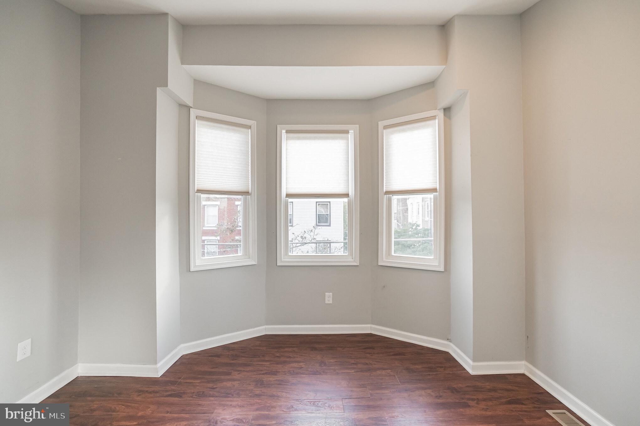 PASSYUNK SQUARE - Residential Income
