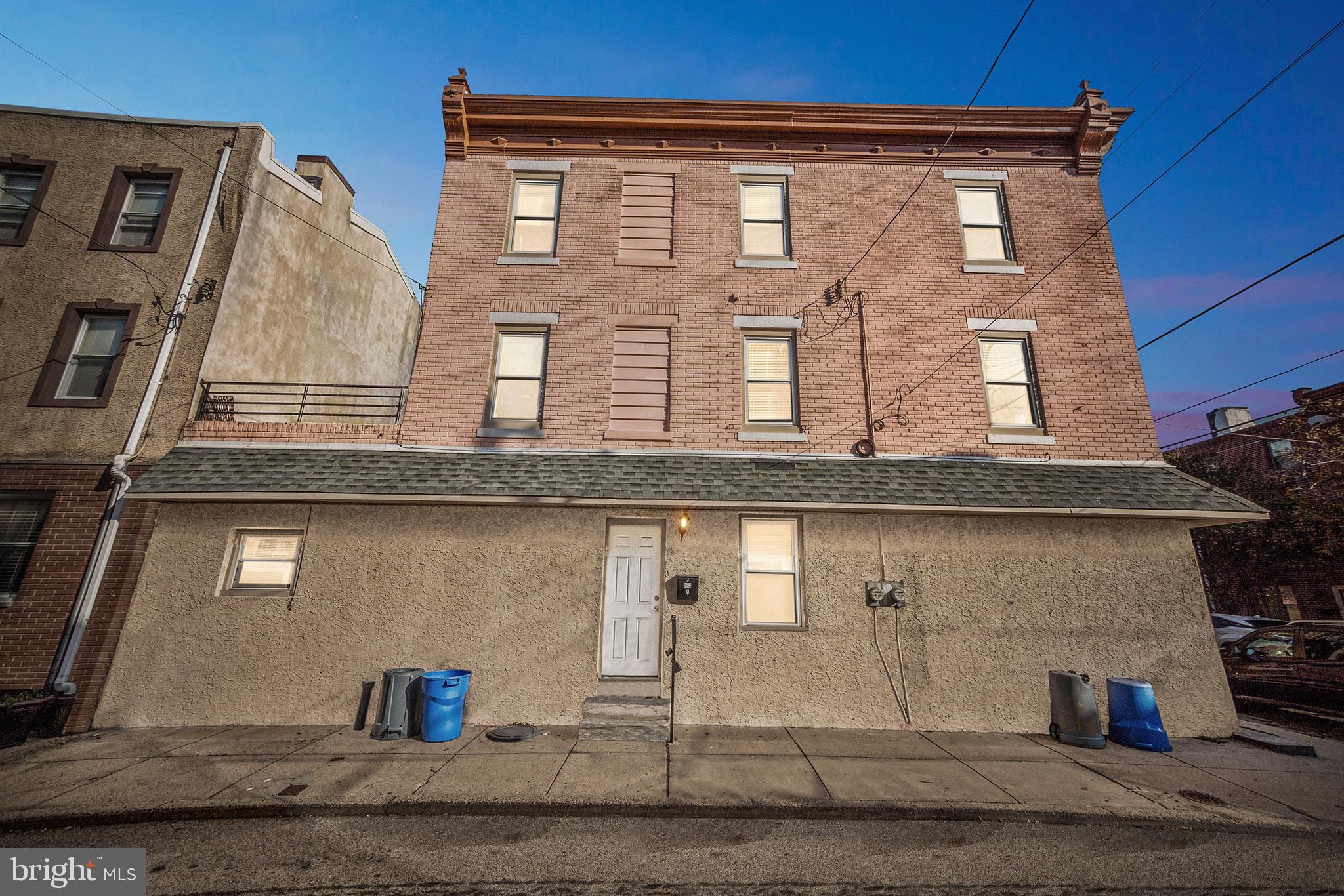 PASSYUNK SQUARE - Residential Income