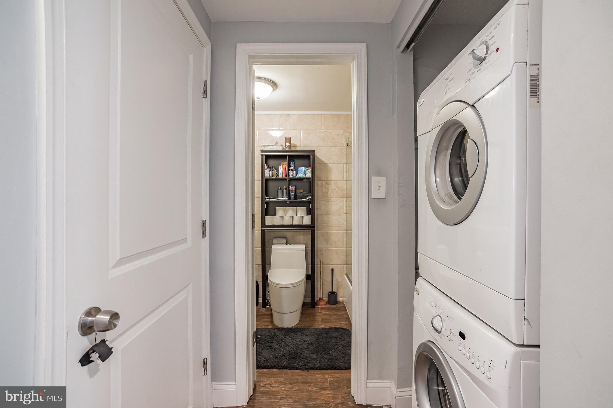 PASSYUNK SQUARE - Residential Income
