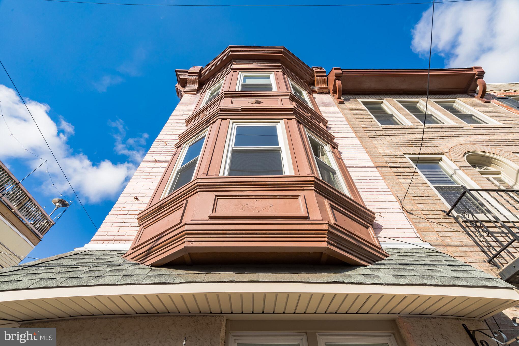 PASSYUNK SQUARE - Residential Income