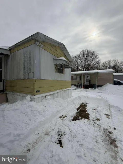 1108 Broadway Avenue, Reading, PA MLS: PABK2067696