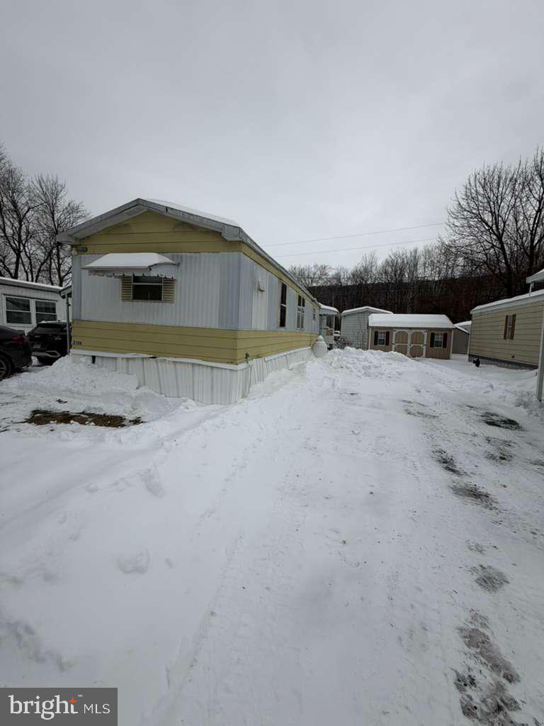 1108 BROADWAY AVENUE