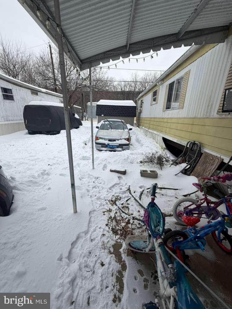 1108 BROADWAY AVENUE