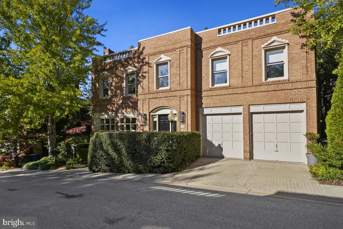 WESLEY HEIGHTS - Residential