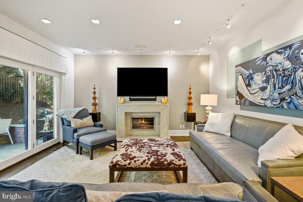 WESLEY HEIGHTS - Residential