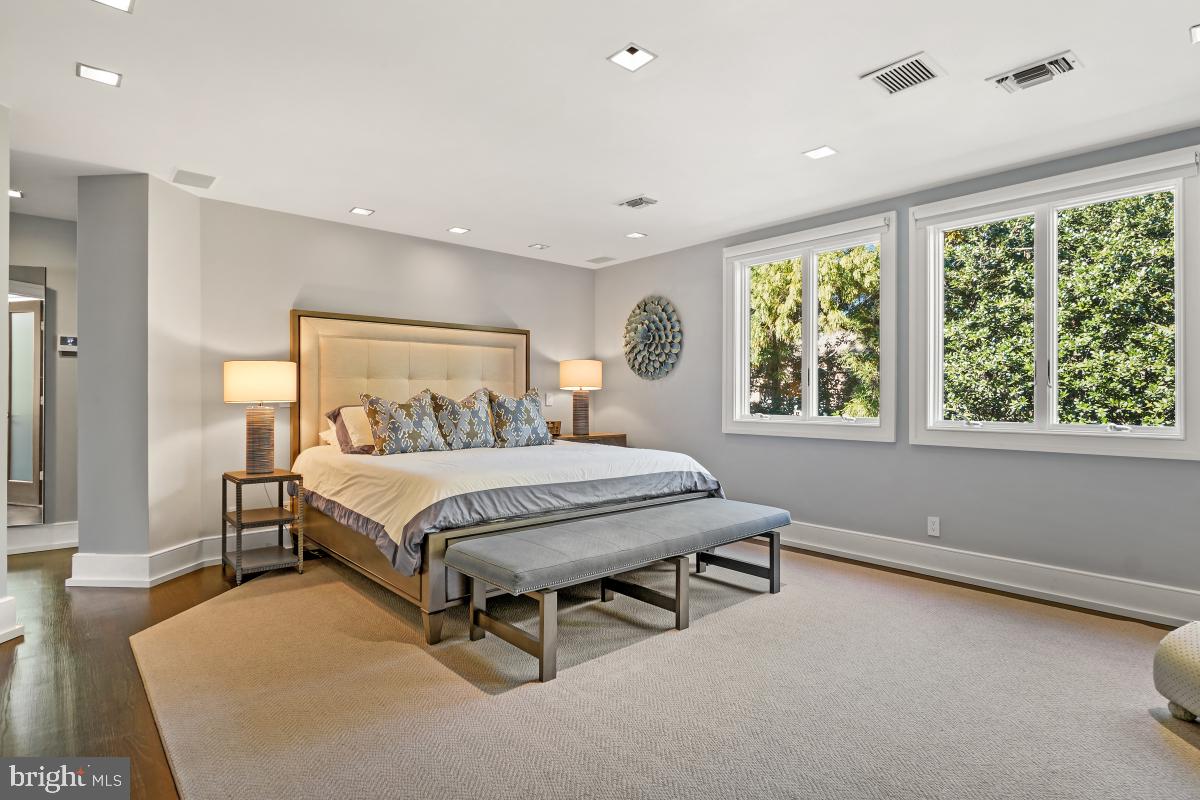 WESLEY HEIGHTS - Residential