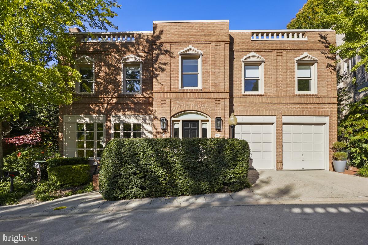 WESLEY HEIGHTS - Residential